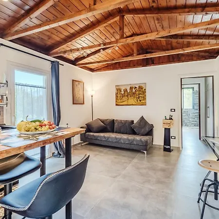 Duplex House בית נופש *